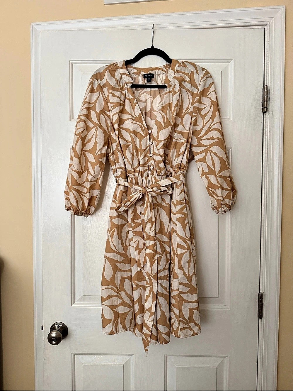 Torrid Abstract Midi Dress in Brown & White Size 00 Like New